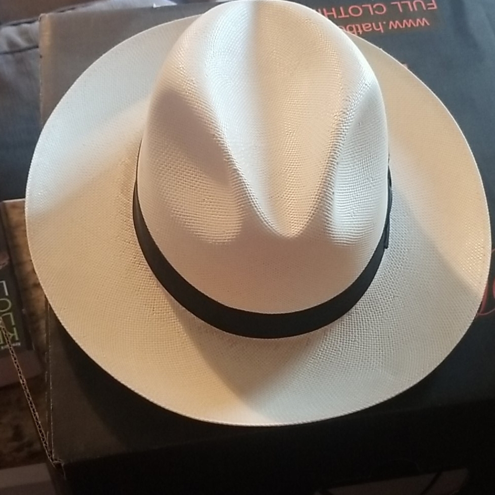Straw fedora